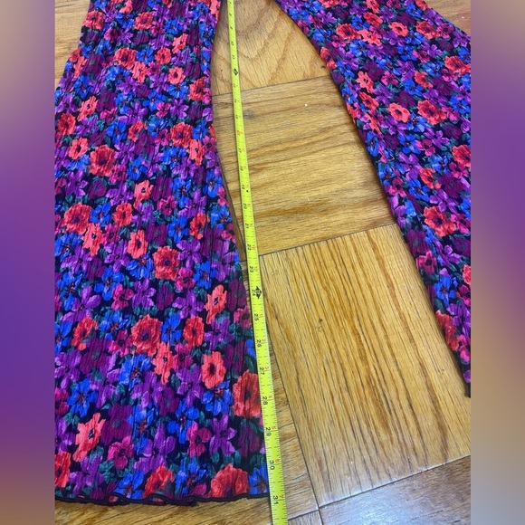 Wild Fable Floral High-Rise Plisse Flare multi colored pants size  S - Picture 5 of 6